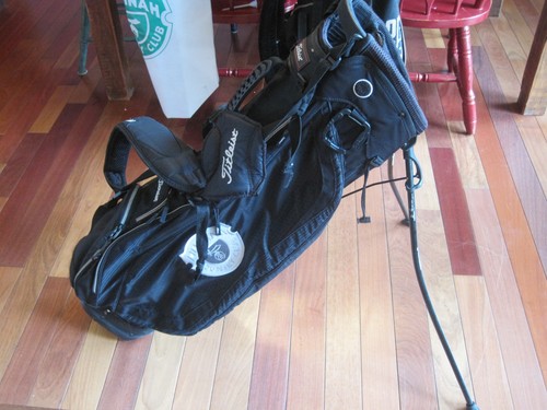 Titleist red black carry stand - red/black,