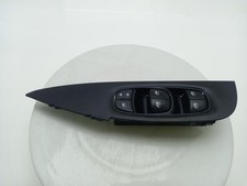 NISSAN QASHQAI Electric Window