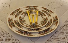 Vintage Colclough Royale 3