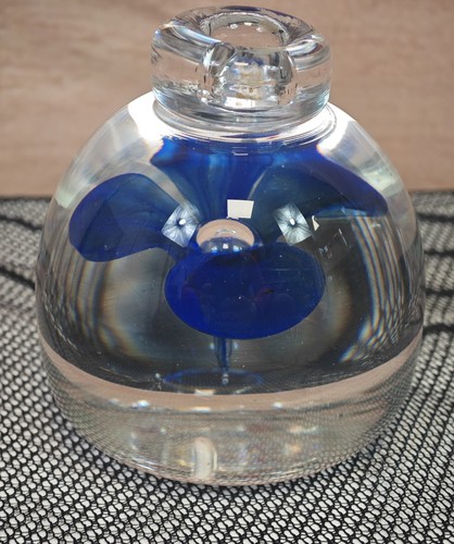 Paper weight heavy - blue, flower