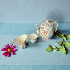 Royal Winton Old Cottage