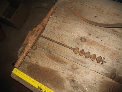Vtg antique hand beam drill - t,