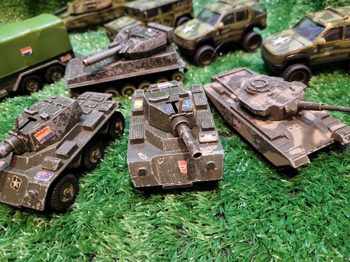 Vintage dinky crescent tanks - ,