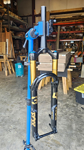 2025 fox factory - grip, x