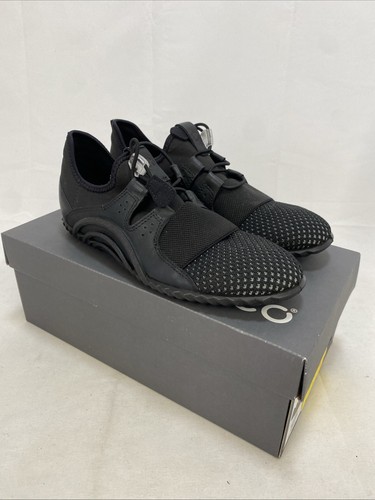 Womens black trainers size - black,