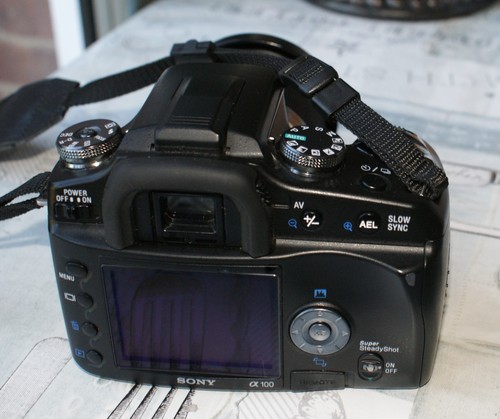 Sony alpha a100 2mp dslr - a100,