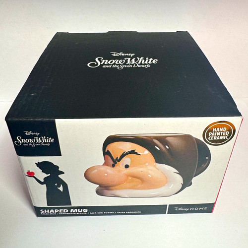 Disney grumpy character - disney, 3d