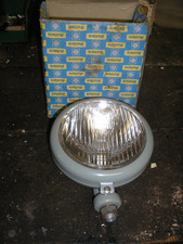 New old-stock  genuine Butler 1625 ploughing light in original box