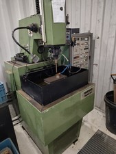 Hurco 900M Spark Eroder EDM