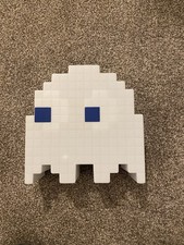 pac man ghost pixel light with NO cables the required cable plug is shown