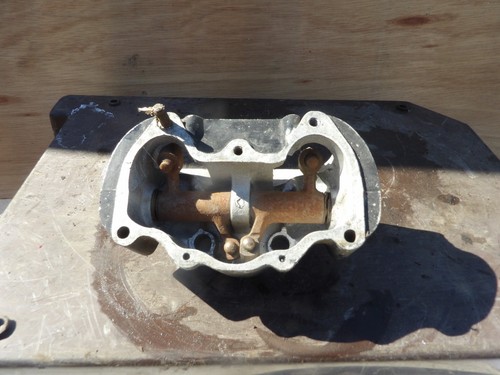 Triumph 140 rocker cover - triumph,