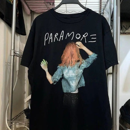 Vintage paramore band graphic - vintage,