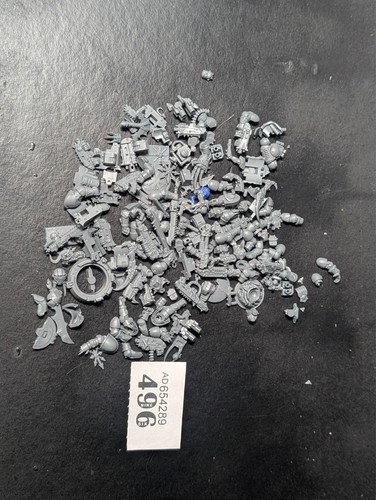 Warhammer 40k large - 40k, bits