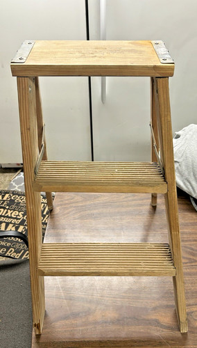 Vintage wooden step - wooden, 2-step