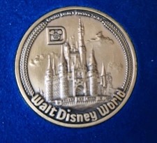 Vintage Disneyland coin Walt Disney World Bronze Medallion 5 Lands collectable