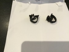 2 WIRING LOOM CLIPS FORD