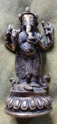 Vintage brass bronze indian - /,