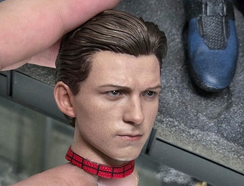 Hot toys spider - hot, spider-man