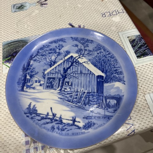 Currier ives blue white - &,