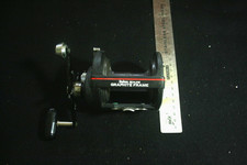 Daiwa Sealine SL250H Multiplier Reel Full working order  Good Used Condition.