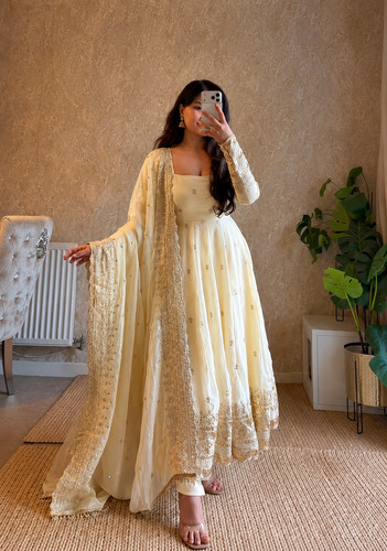 Pakistani salwar kameez - pakistani, ready
