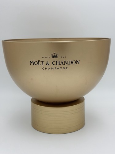 Moët chandon limited - &,