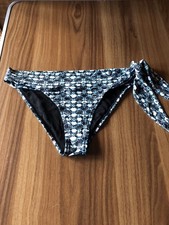 Ladies bikini bottoms size 8