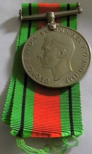 WW2 DEFENCE MEDAL BOX
