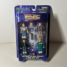 Dimond Select MiniMates Back to the Future Return to Hill Valley Figure