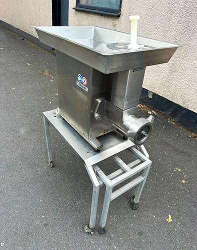 Butcher mincer meat grinder - butcher, 32