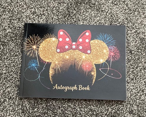 Minnie mouse design autograph