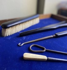 Antique Ebony Clothe, Glove