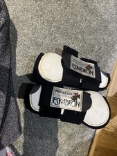 Full Size White Eskadron
