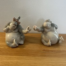 A PAIR OF  LLADRO / NAO "YOU