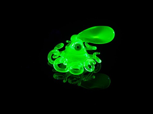 Green uranium glass - green,