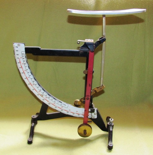 Vintage letter scale enamel - scale;,