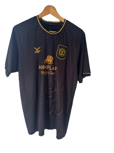 Crewe alexandra away football - away,