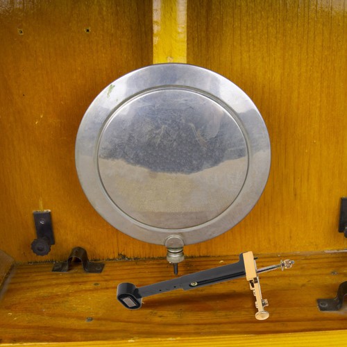 Floor clock swing bracket - ,