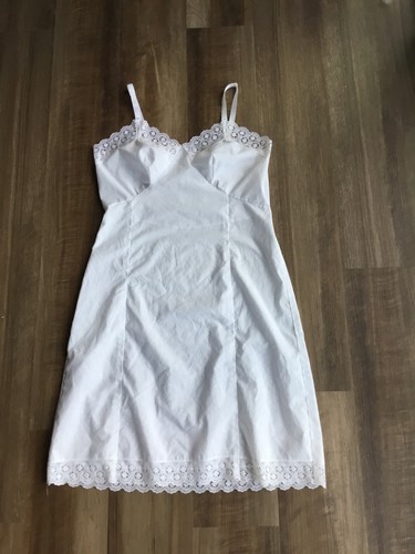 Vintage velrose white lace - vintage,