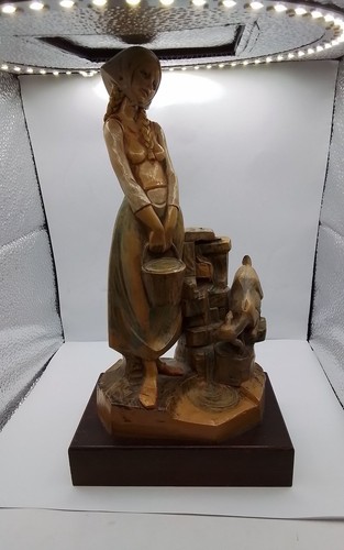 Handcrafted wooden sculpture - handcrafted,