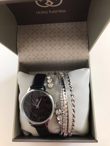 Daisy fuentes watch and - daisy,