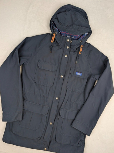 Penfield kasson field - field, hooded