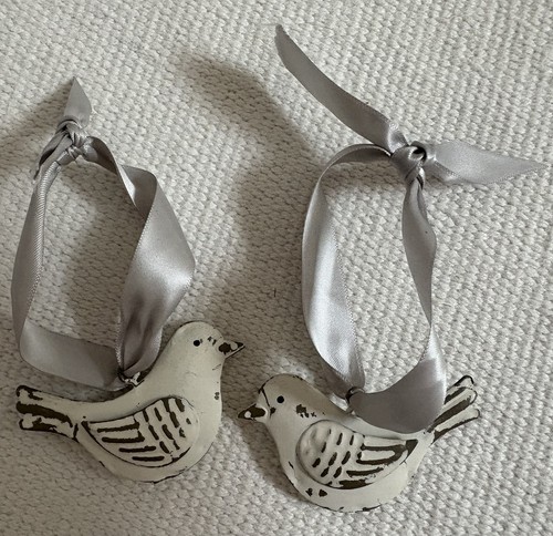 Vintage pair metal bird - pair,