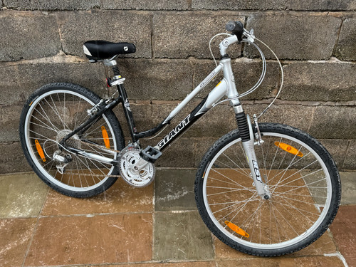 Ladies giant sedona bike - ladies,