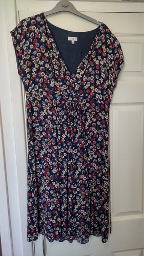 East size 10 floral - ,