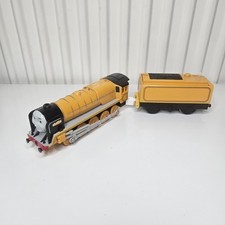tomy trackmaster thomas the tank engine battery train murdoch and tender