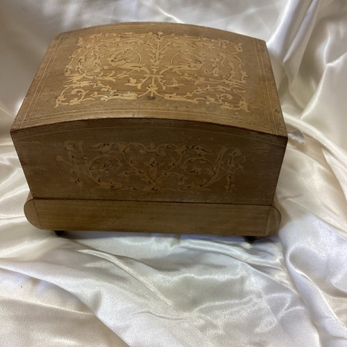 Vintage musical jewellery box - vintage,