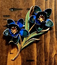 Vintage Crown Trifari Brooch