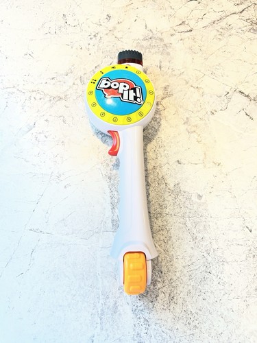 Hasbro bop game - it!,