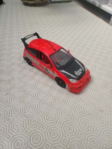 Maisto ford focus svc - 7”,